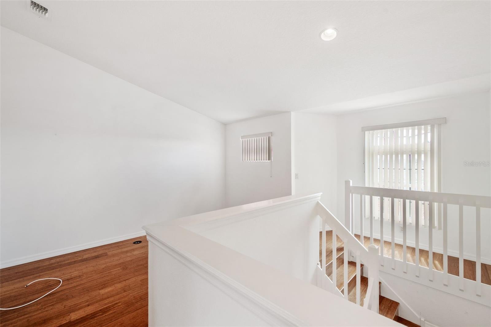 Image 23 of 68 For 6400 46th Avenue N 36