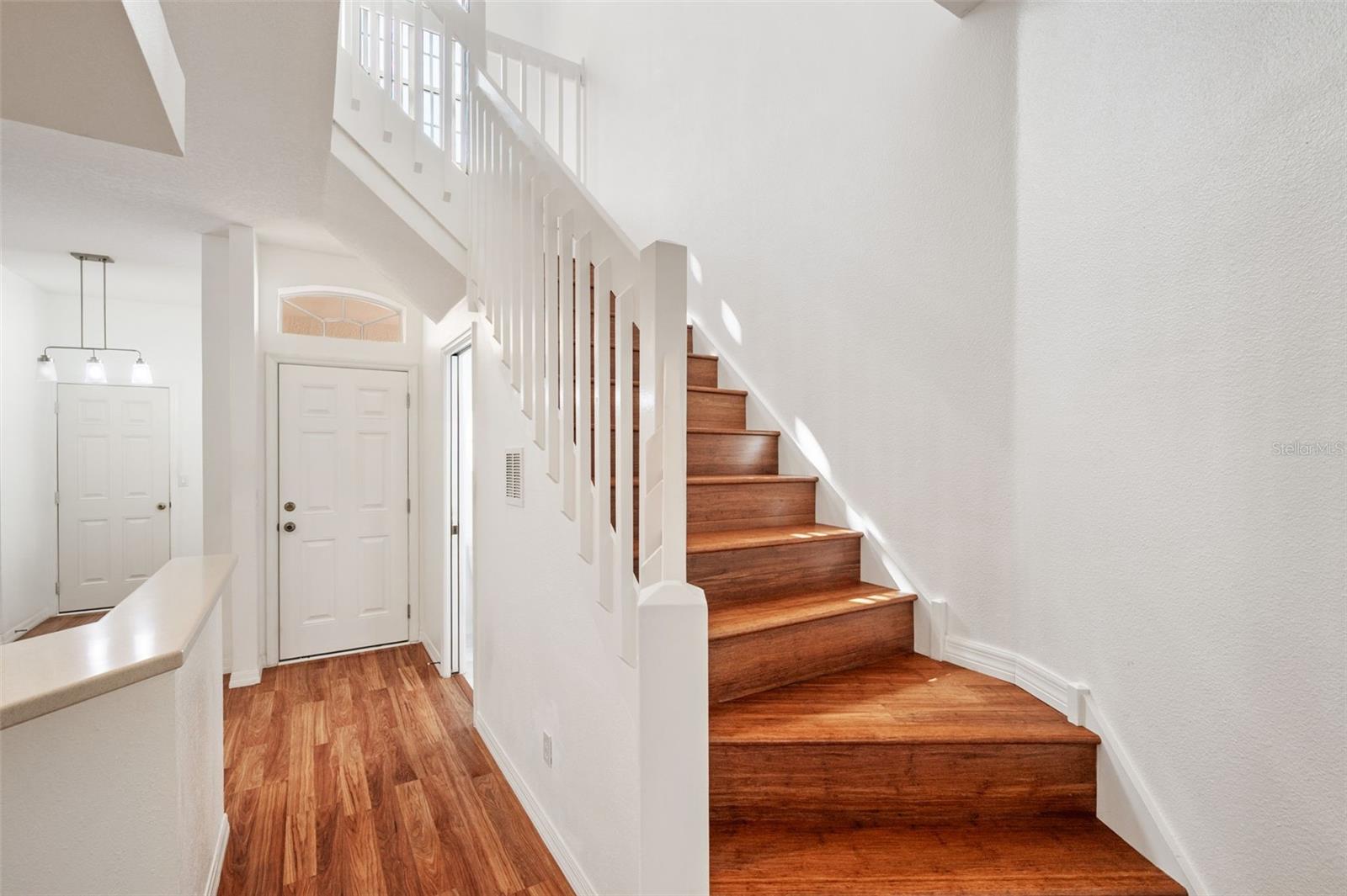 Image 6 of 68 For 6400 46th Avenue N 36