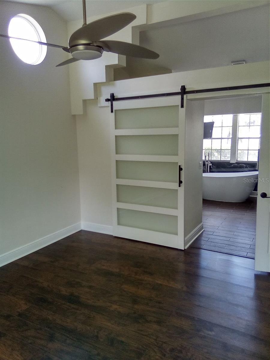 Image 17 of 21 For 4107 Eliot Place