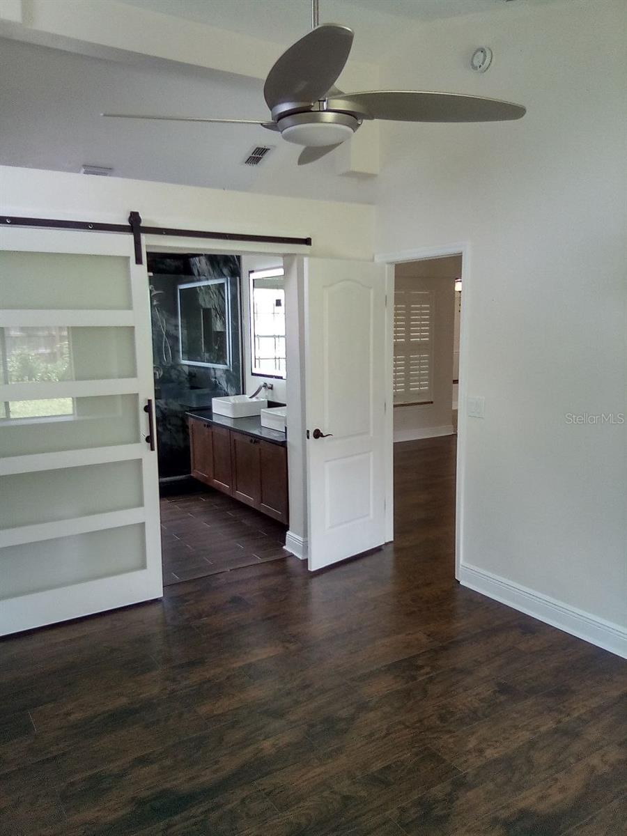 Image 20 of 21 For 4107 Eliot Place