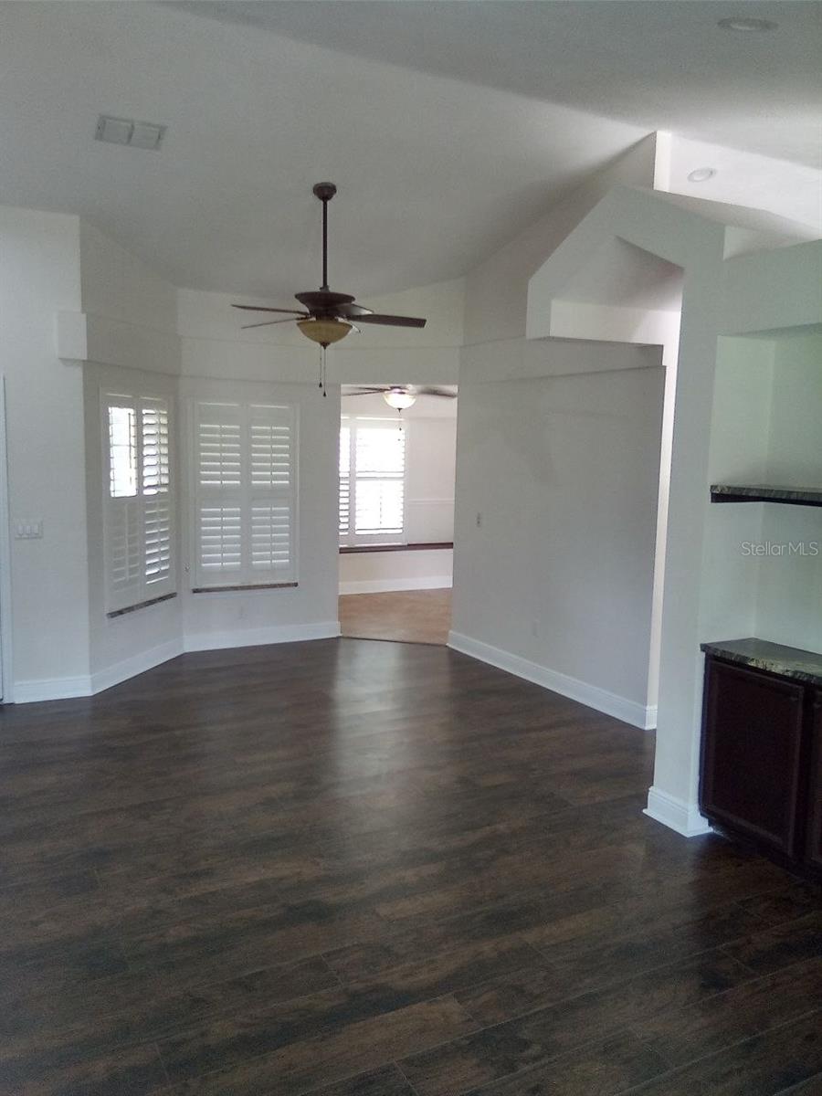 Image 3 of 21 For 4107 Eliot Place