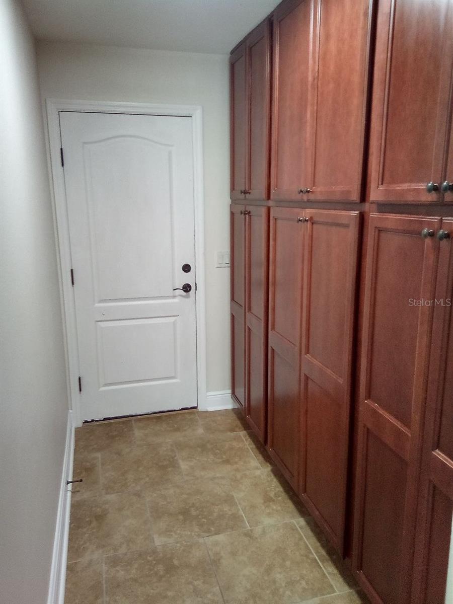 Image 7 of 21 For 4107 Eliot Place