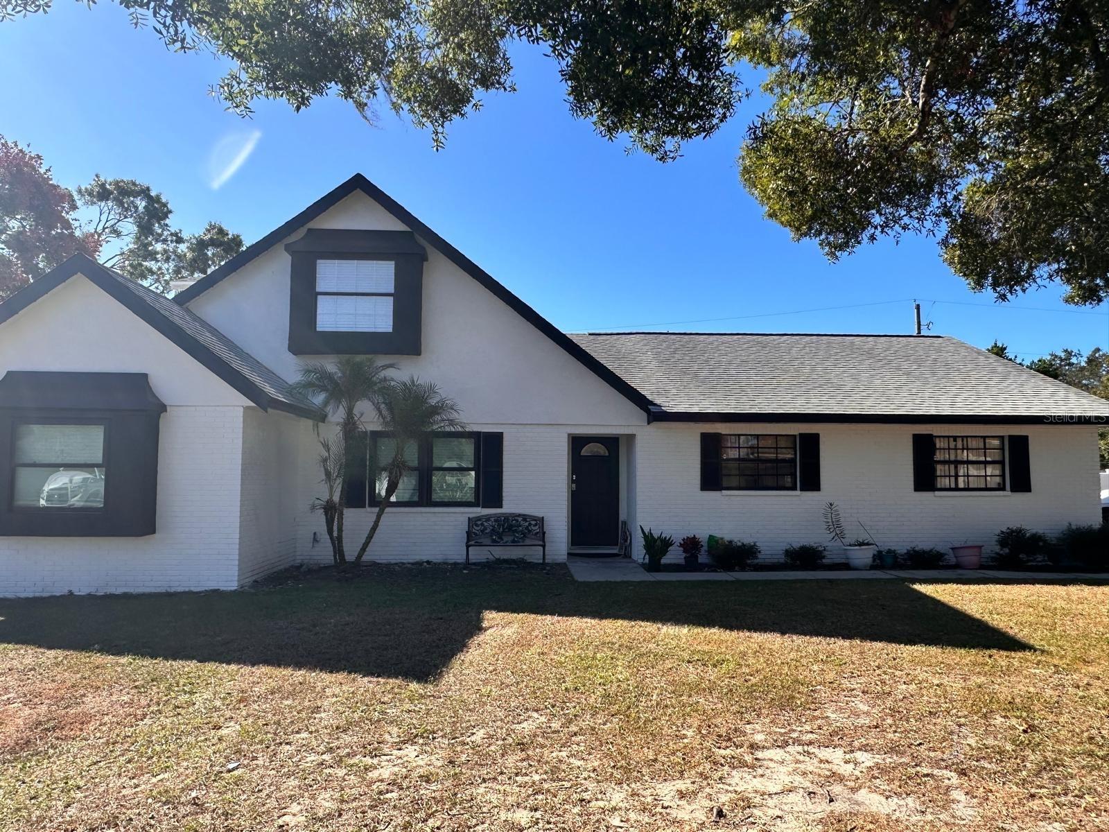 Image 19 of 50 For 613 Royal Crest Way