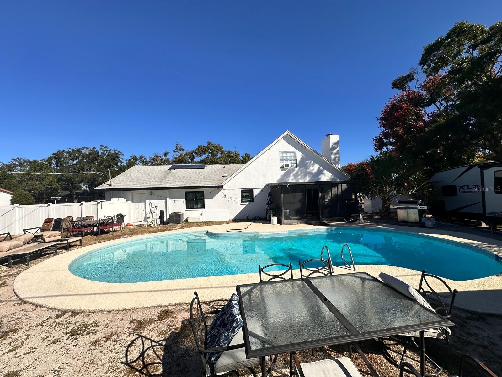 Image 30 of 50 For 613 Royal Crest Way