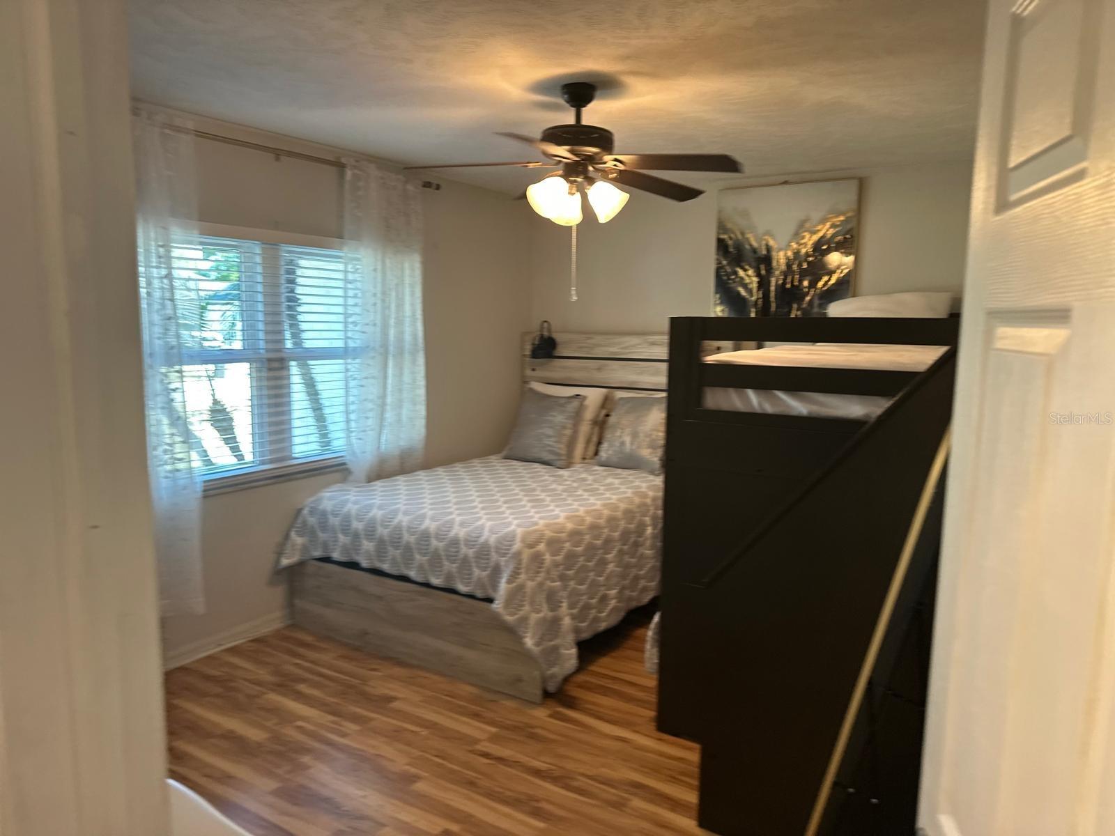 Image 43 of 50 For 613 Royal Crest Way