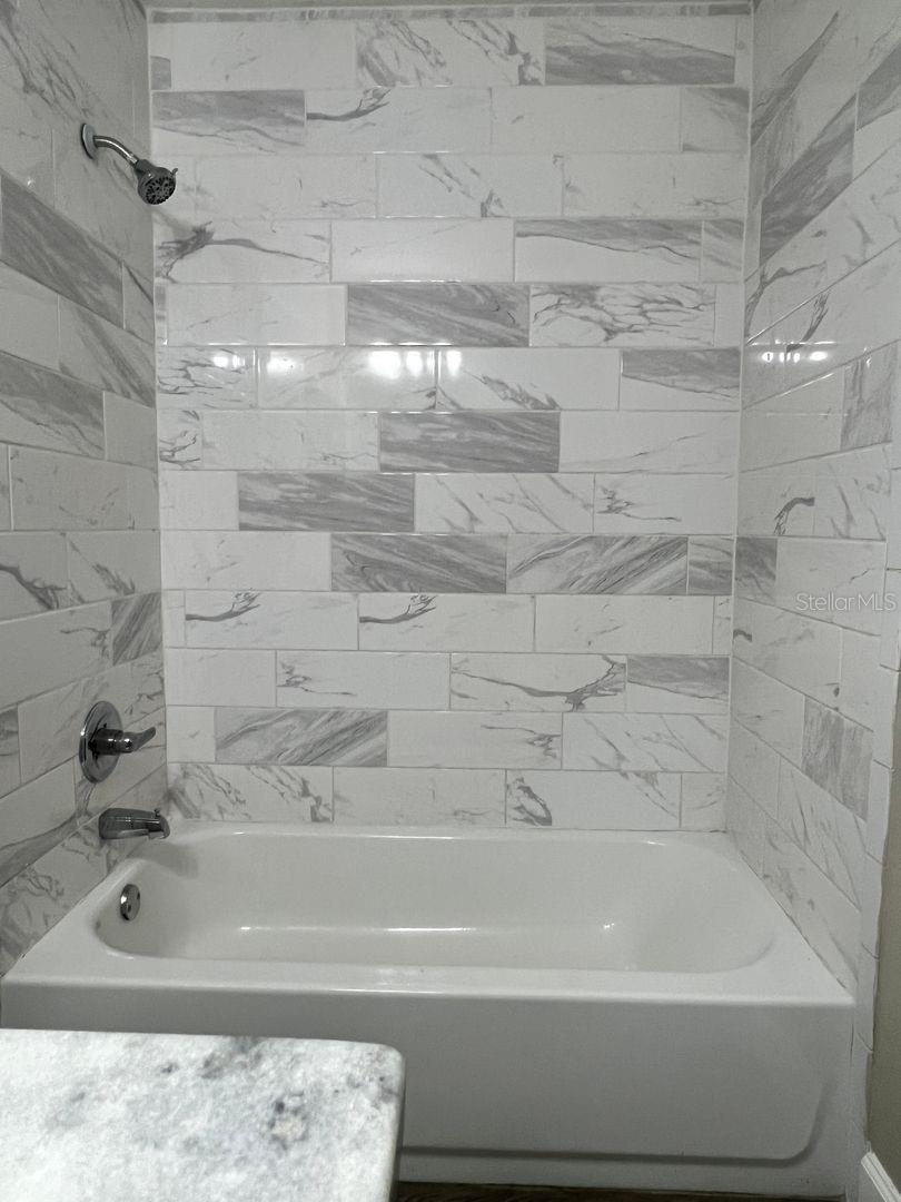 Image 13 of 23 For 1413 Thistledown Drive