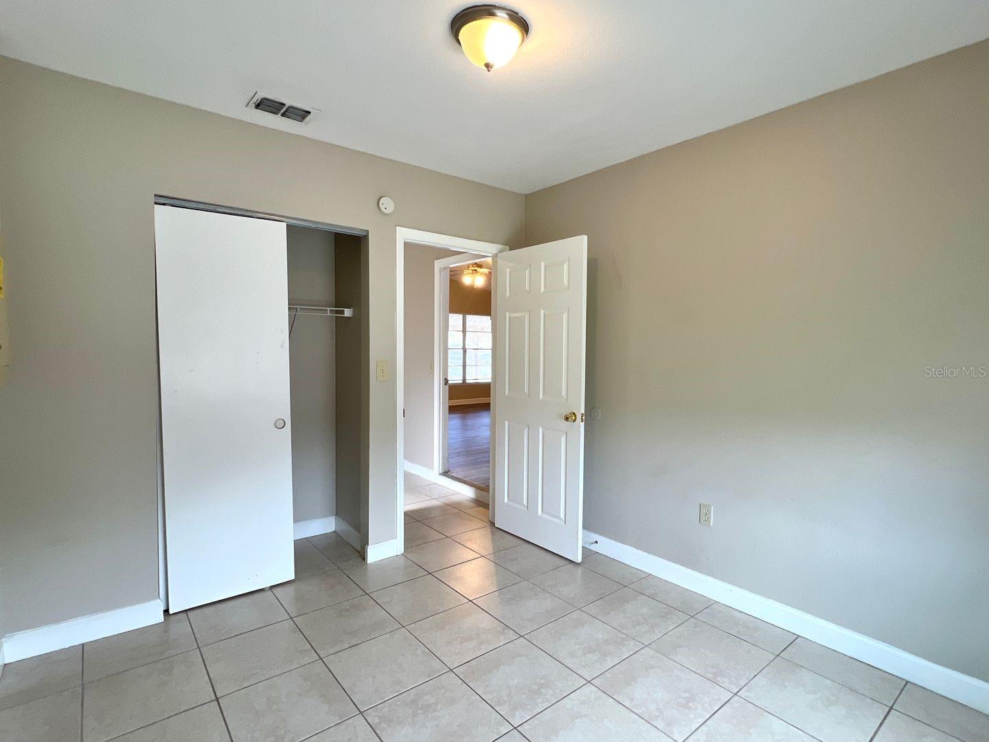 Image 20 of 23 For 1413 Thistledown Drive