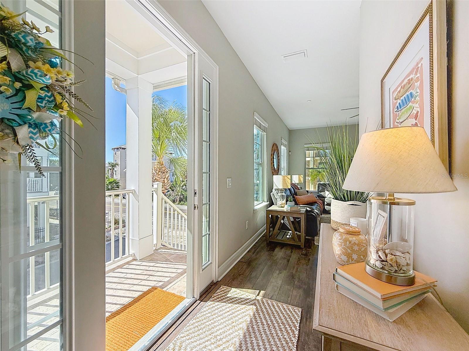 Image 11 of 84 For 19915 Gulf Blvd  101