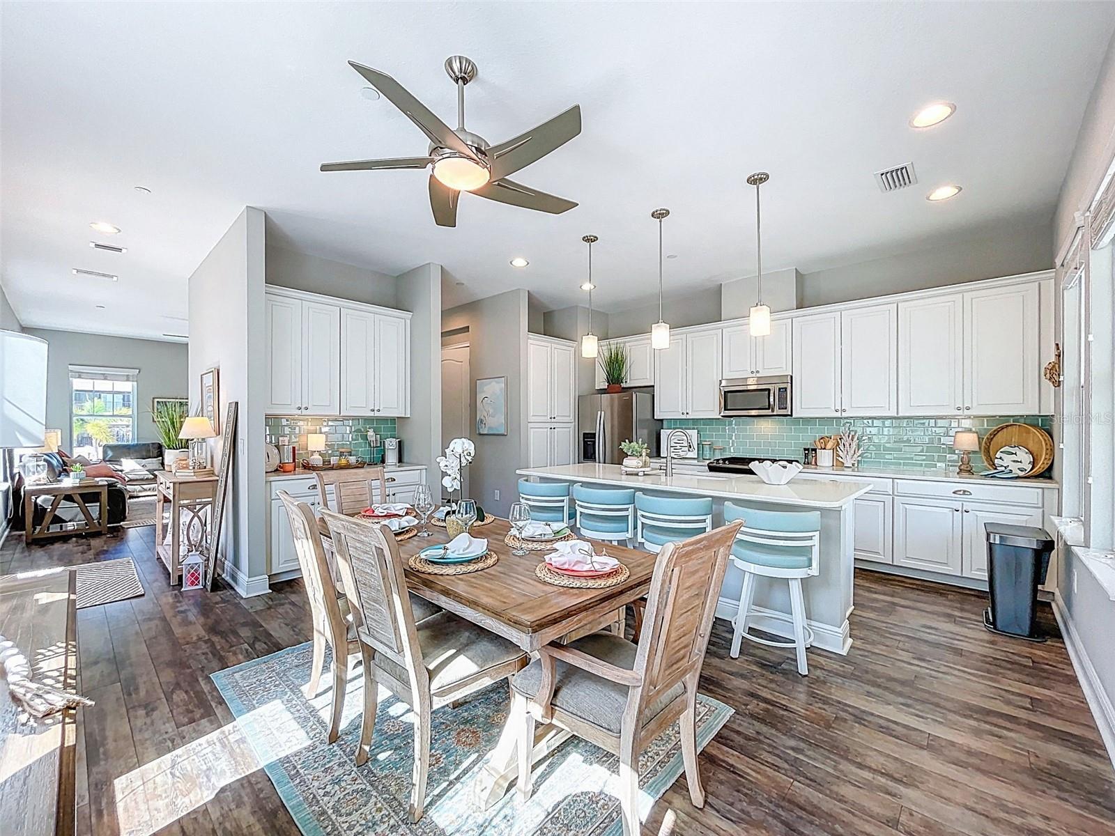 Image 25 of 84 For 19915 Gulf Blvd  101