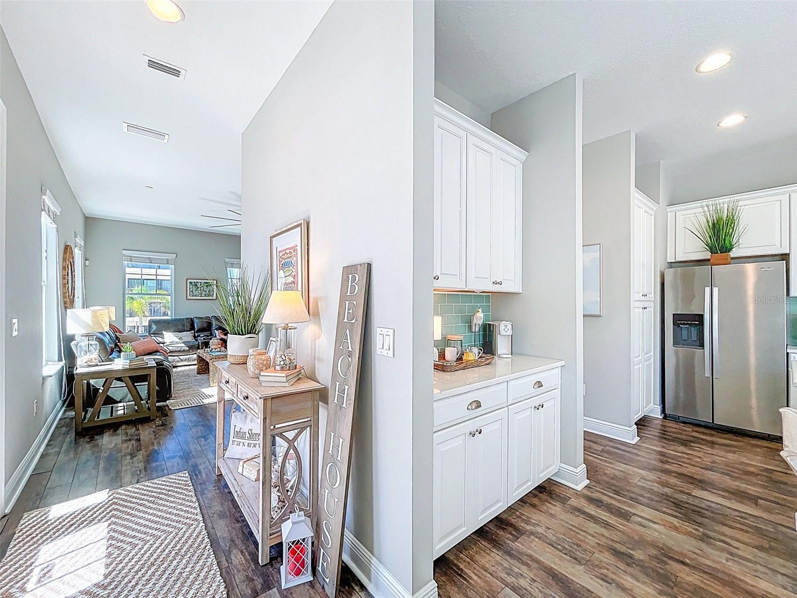 Image 26 of 84 For 19915 Gulf Blvd  101