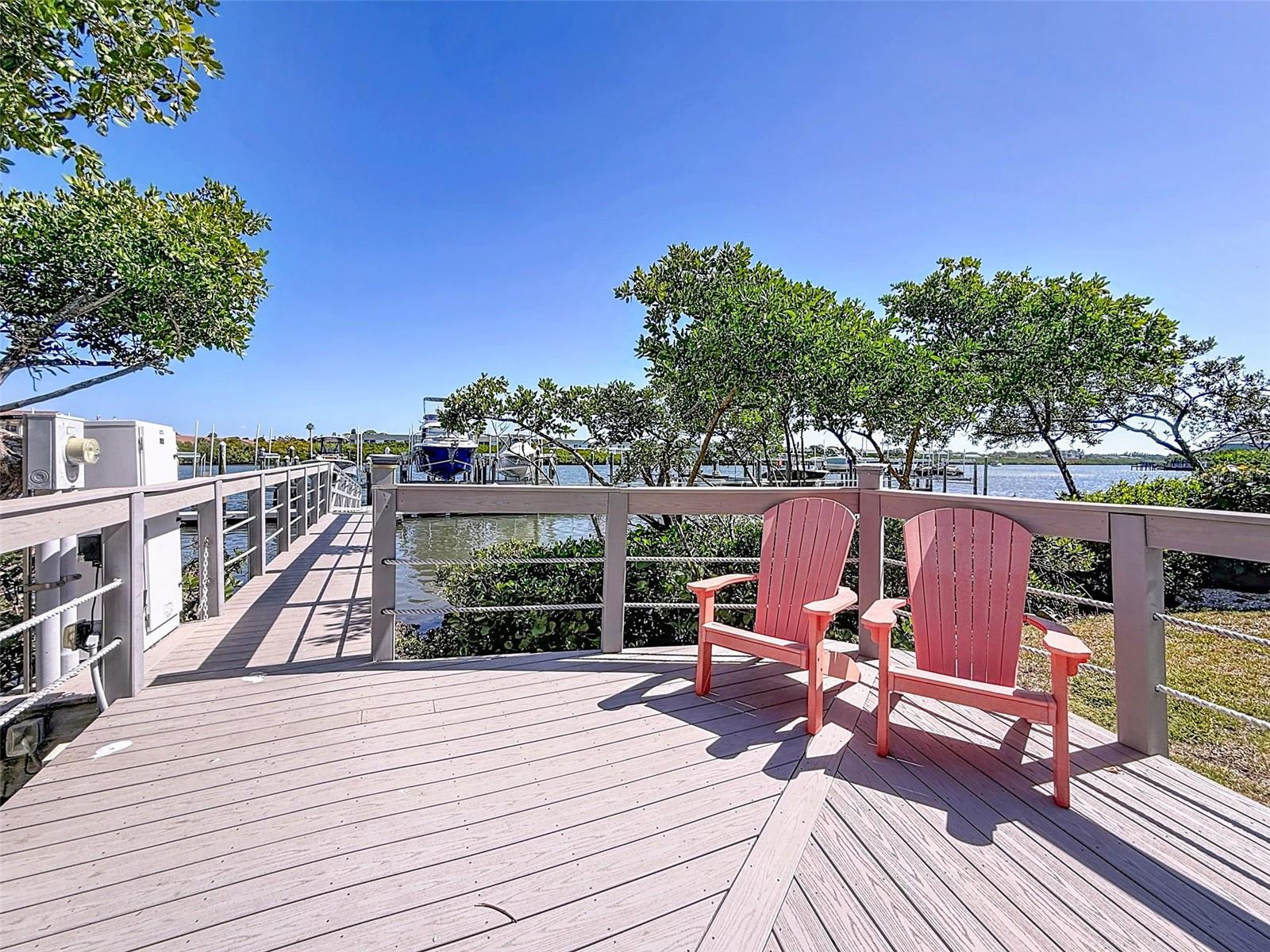 Image 56 of 84 For 19915 Gulf Blvd  101