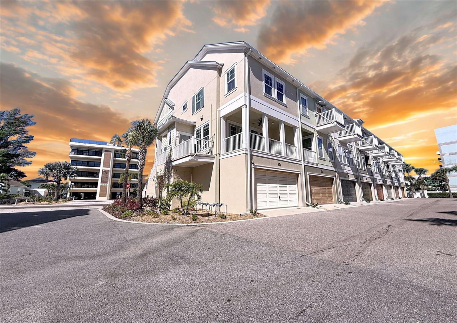 Image 74 of 84 For 19915 Gulf Blvd  101