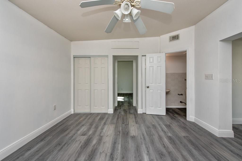 Image 18 of 47 For 6964 Grande Vista Way S