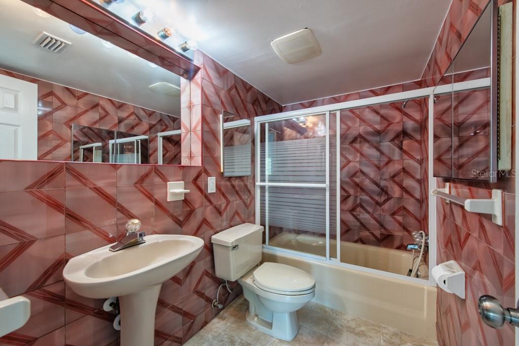 Image 25 of 47 For 6964 Grande Vista Way S