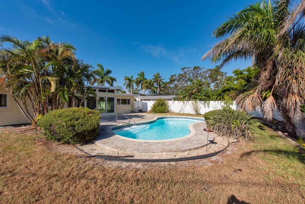 Image 37 of 47 For 6964 Grande Vista Way S