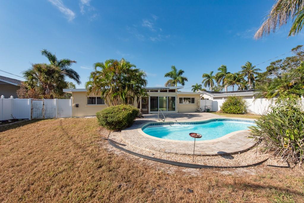 Image 38 of 47 For 6964 Grande Vista Way S