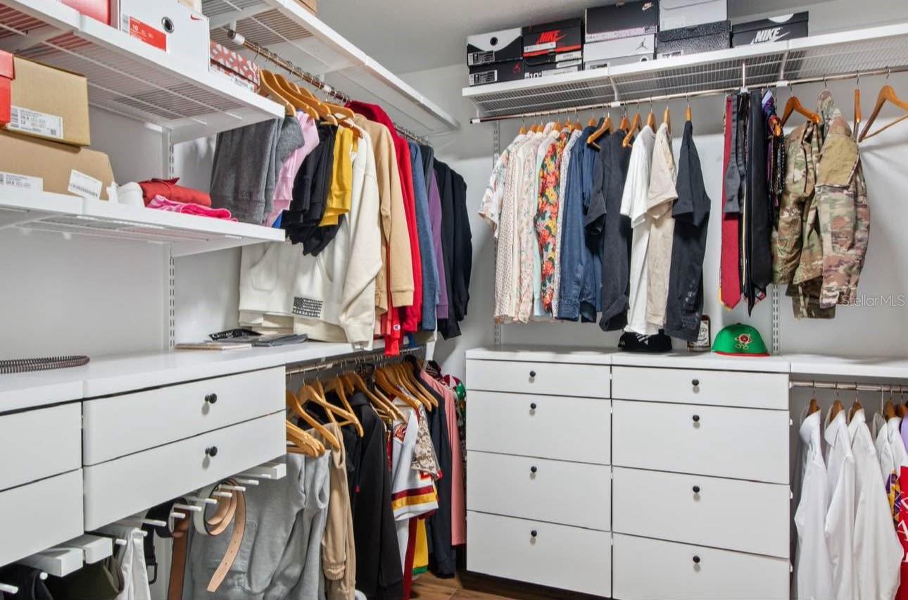 Image 10 of 29 For 2330 Saint Louis Street