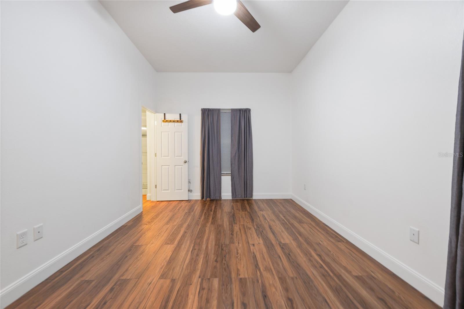 Image 13 of 29 For 2330 Saint Louis Street