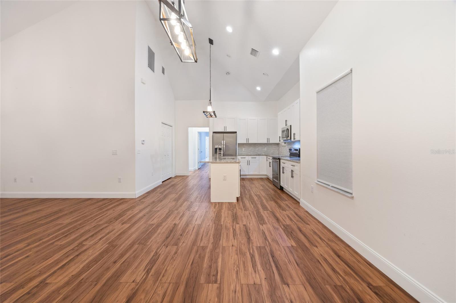 Image 15 of 29 For 2330 Saint Louis Street