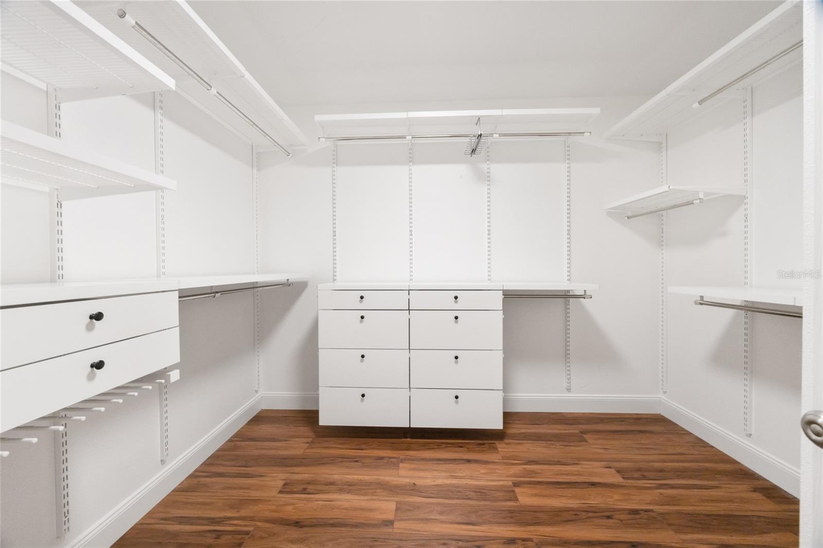 Image 17 of 29 For 2330 Saint Louis Street