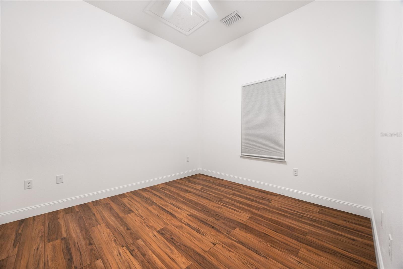 Image 18 of 29 For 2330 Saint Louis Street