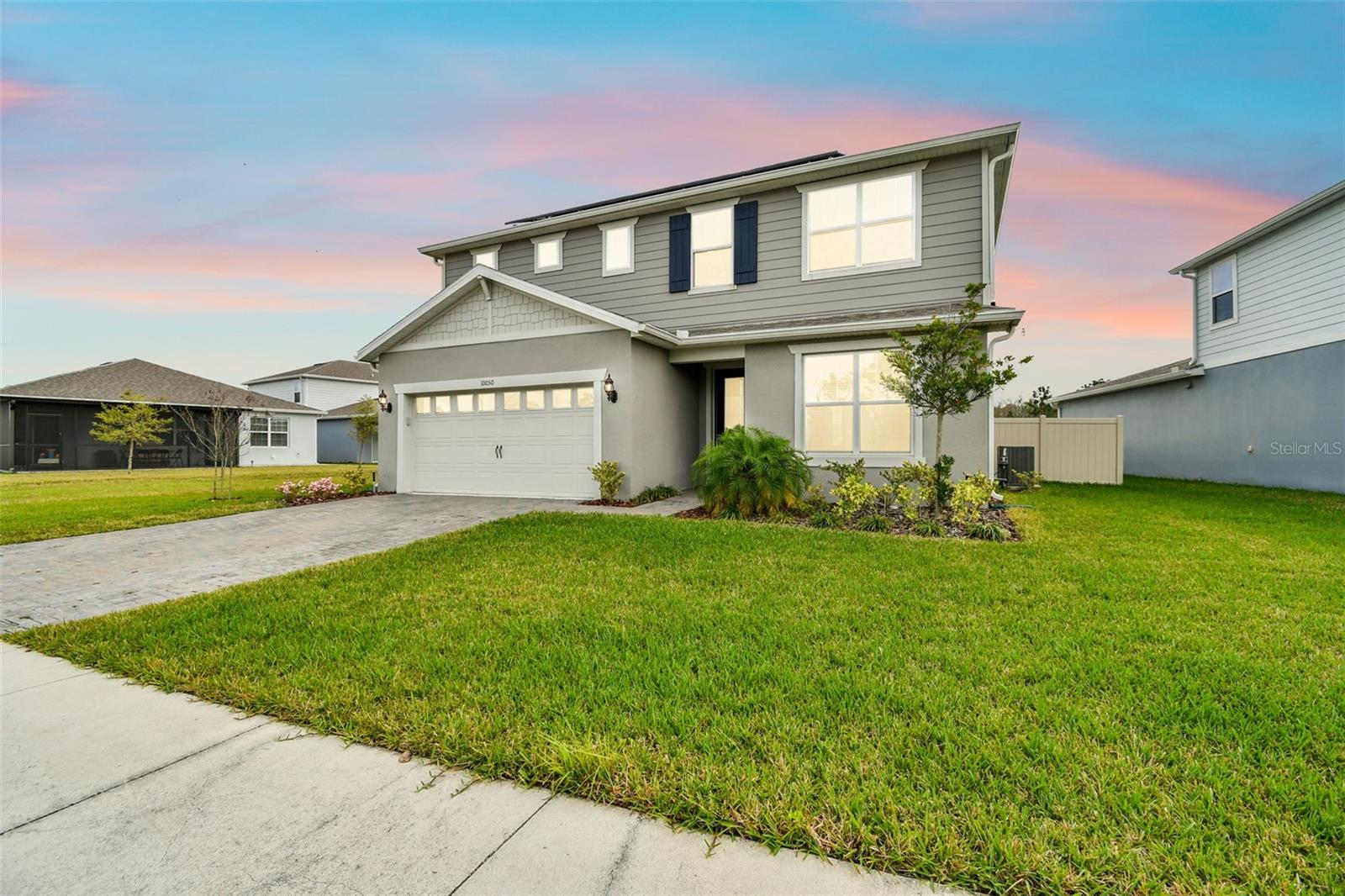 Image 4 of 95 For 10050 Brown Burrow Street