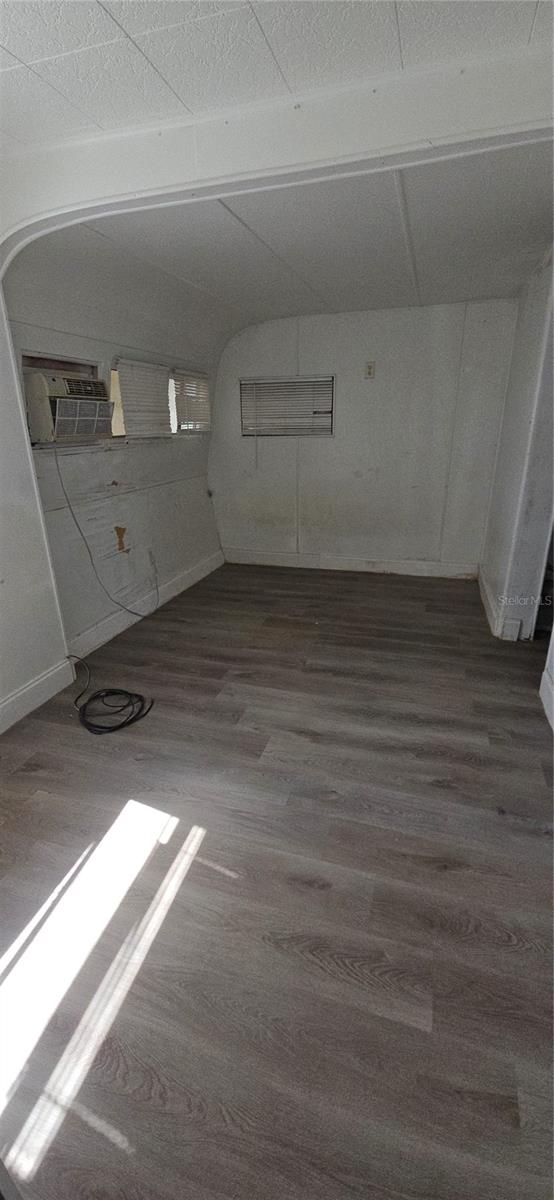 Image 3 of 6 For 4244 Buena Vista Lane