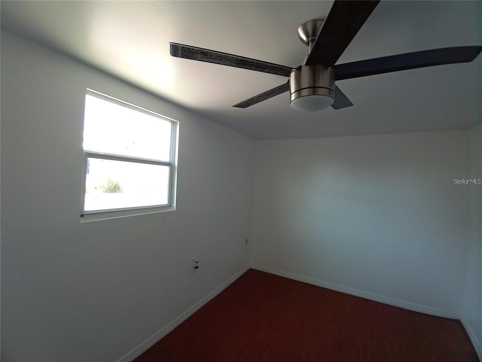 Image 24 of 71 For 844 67th Street S