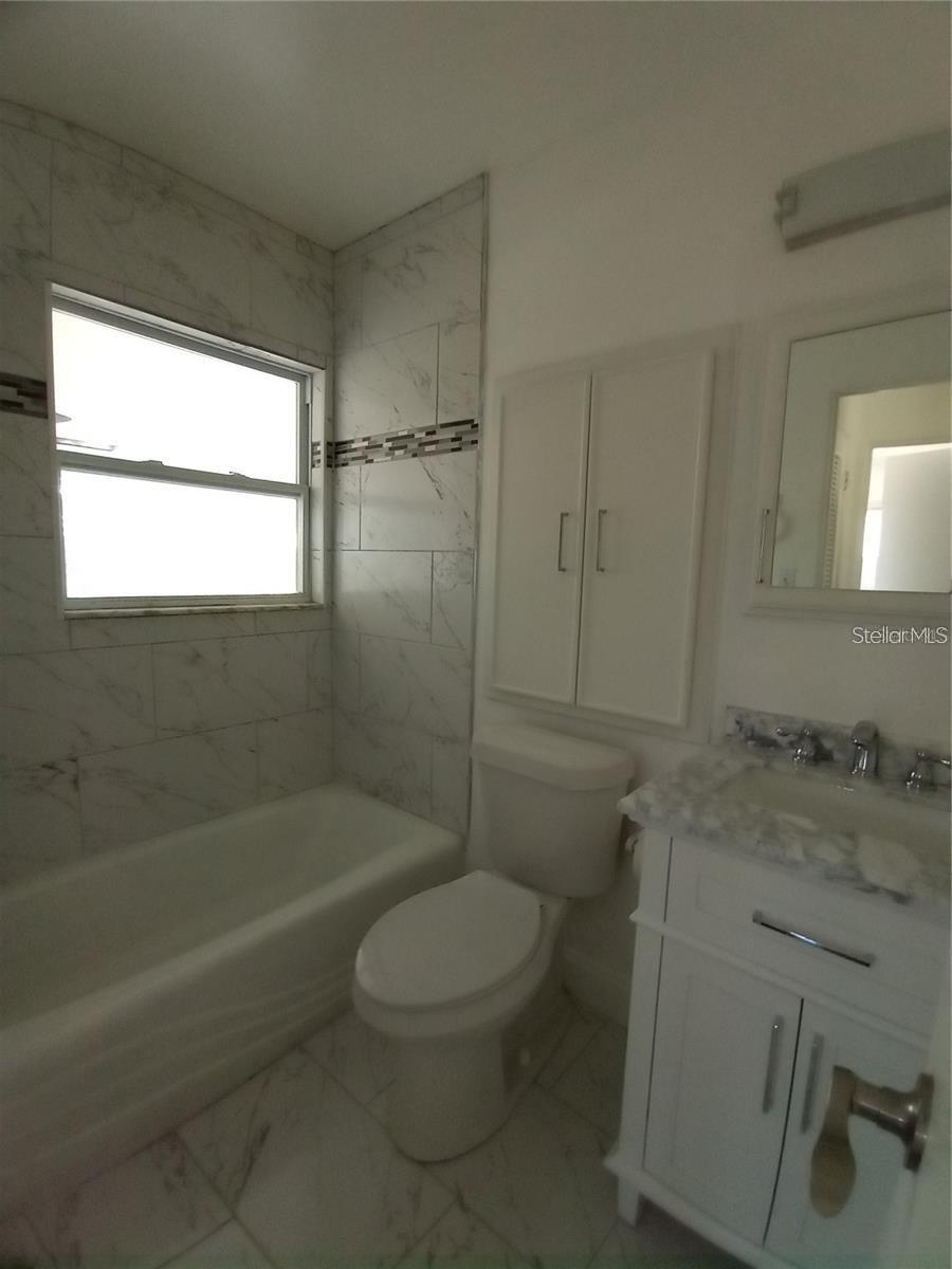 Image 39 of 71 For 844 67th Street S