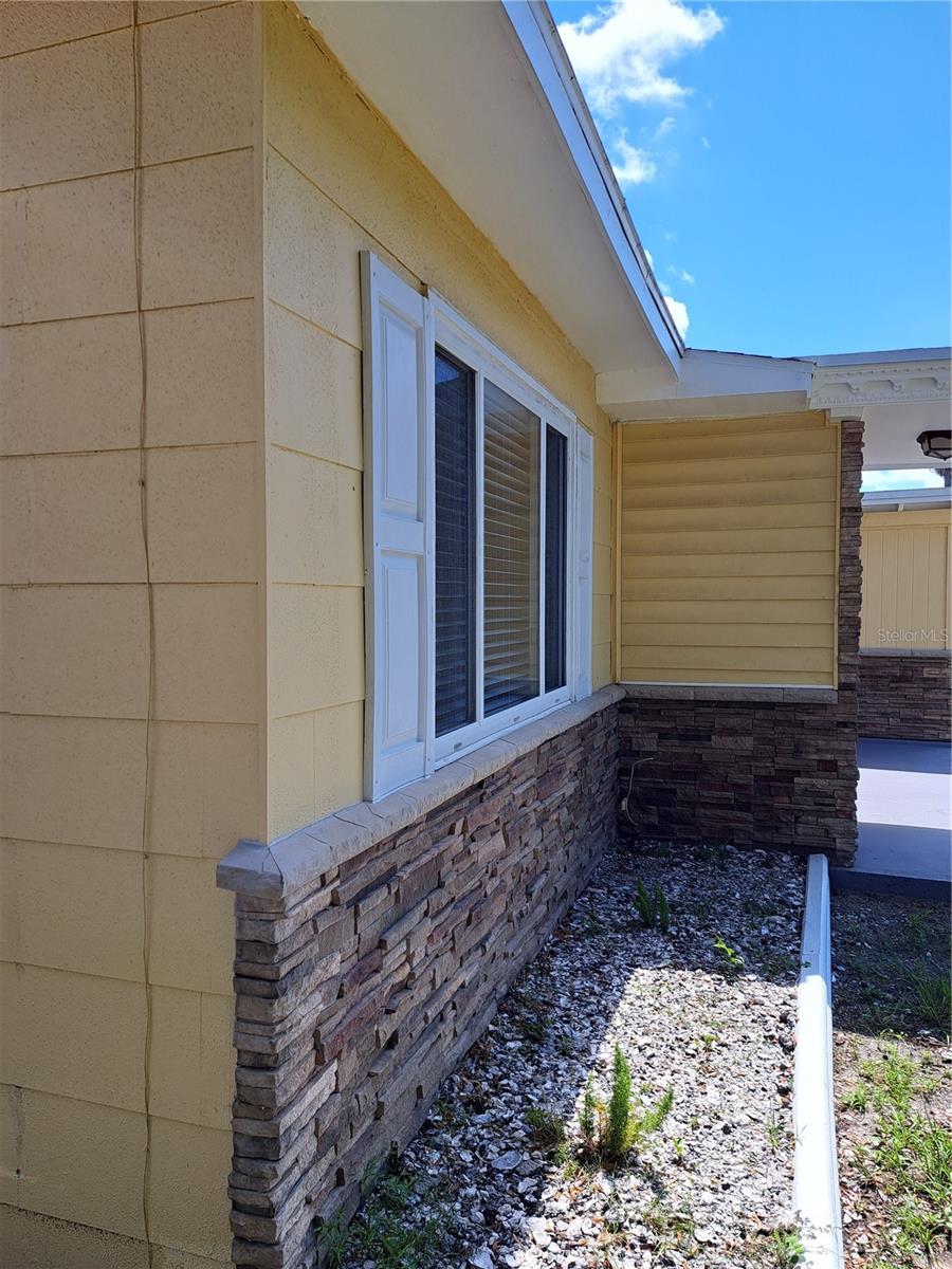 Image 54 of 71 For 844 67th Street S