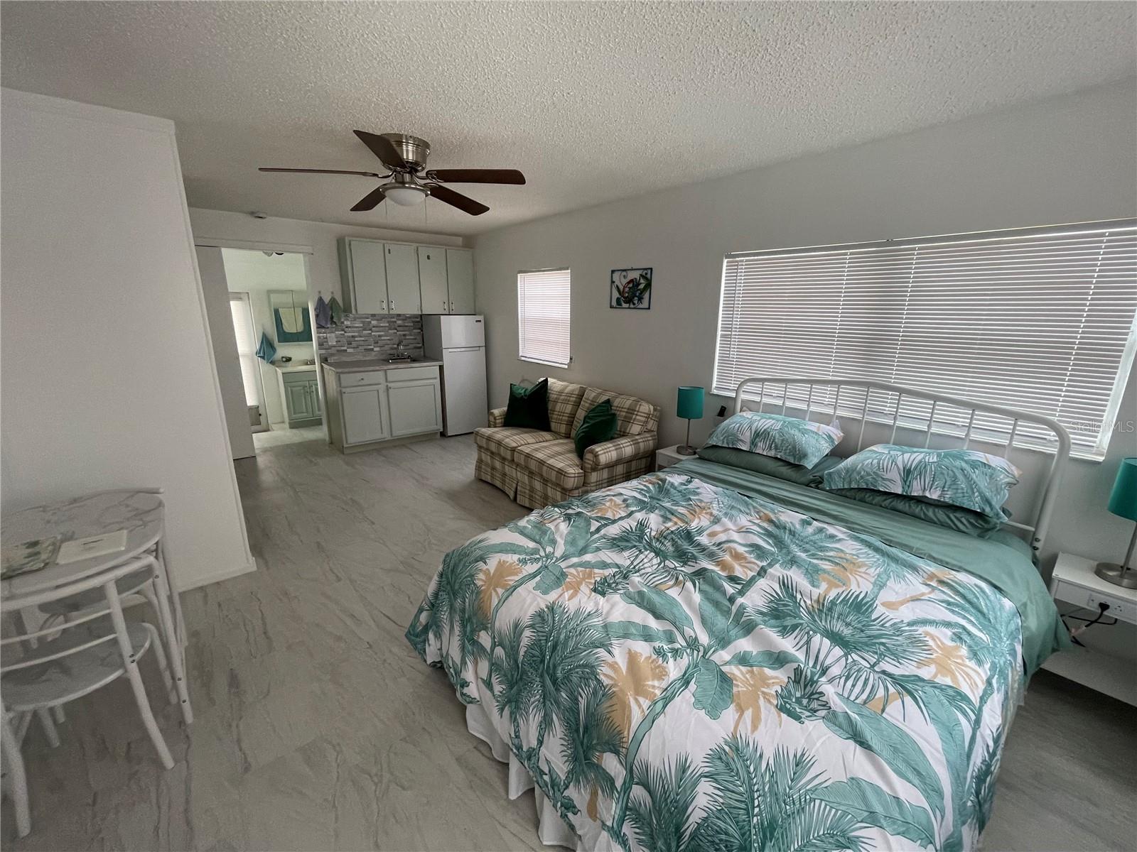 Image 2 of 9 For 1635 Omaha Street B