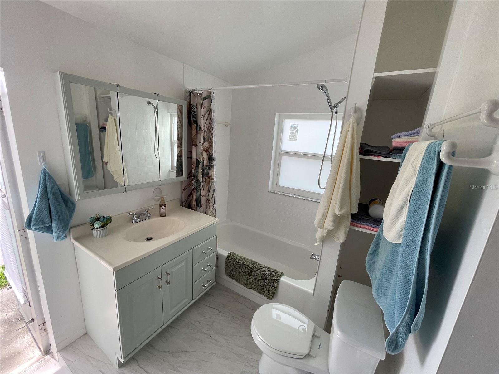 Image 7 of 9 For 1635 Omaha Street B