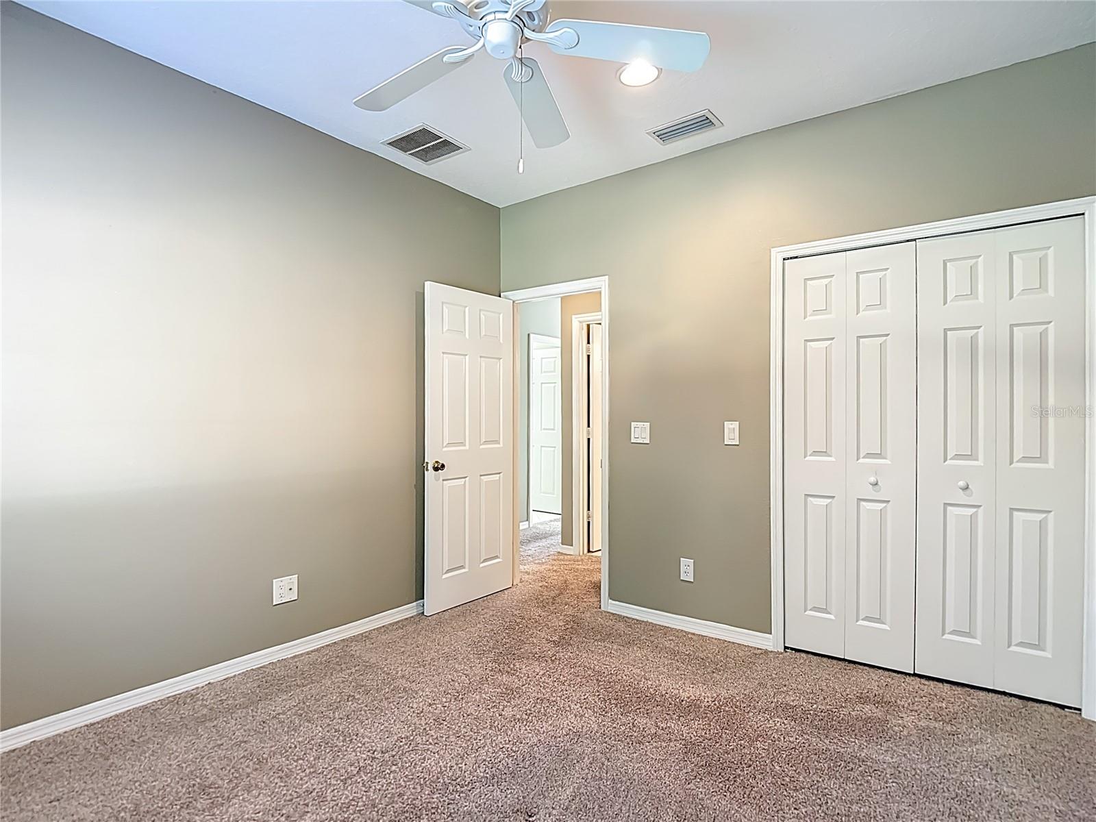 Image 16 of 45 For 1046 Tullamore Drive