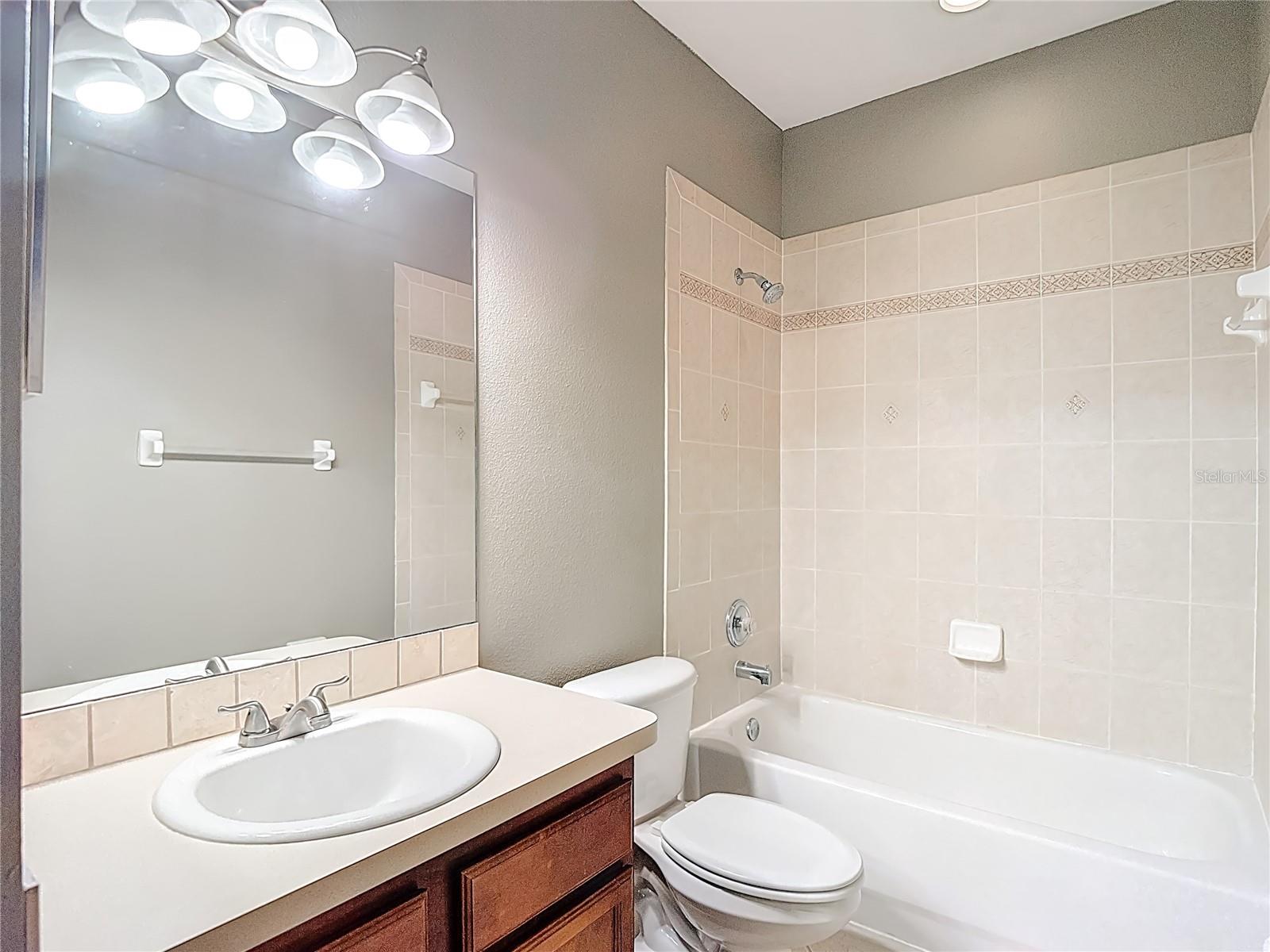 Image 21 of 45 For 1046 Tullamore Drive