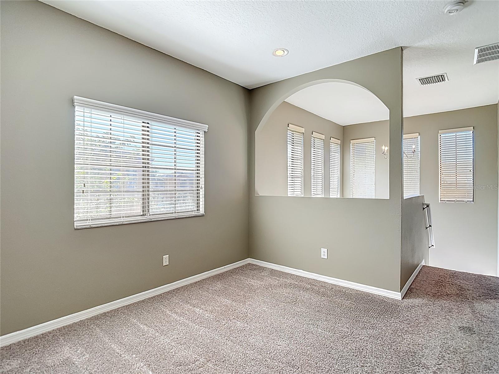 Image 28 of 45 For 1046 Tullamore Drive