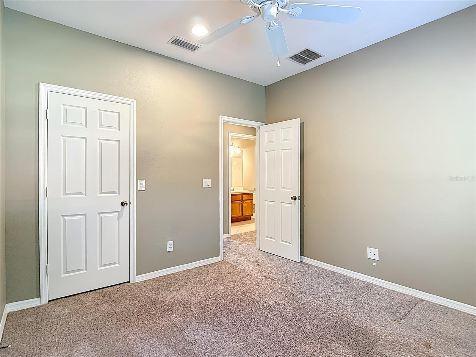 Image 30 of 45 For 1046 Tullamore Drive