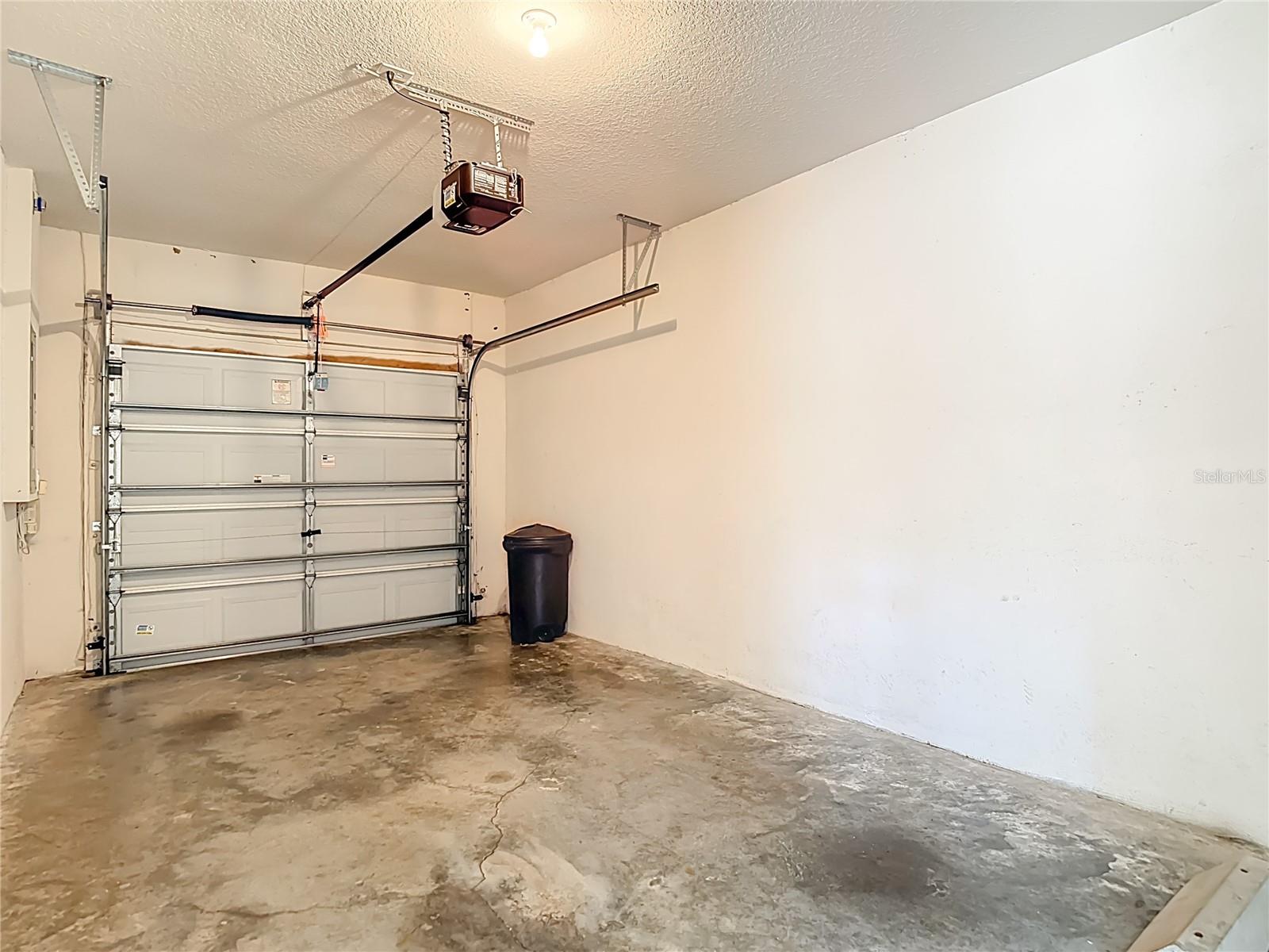 Image 32 of 45 For 1046 Tullamore Drive