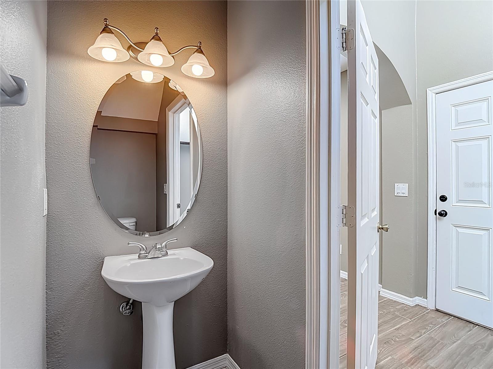 Image 6 of 45 For 1046 Tullamore Drive