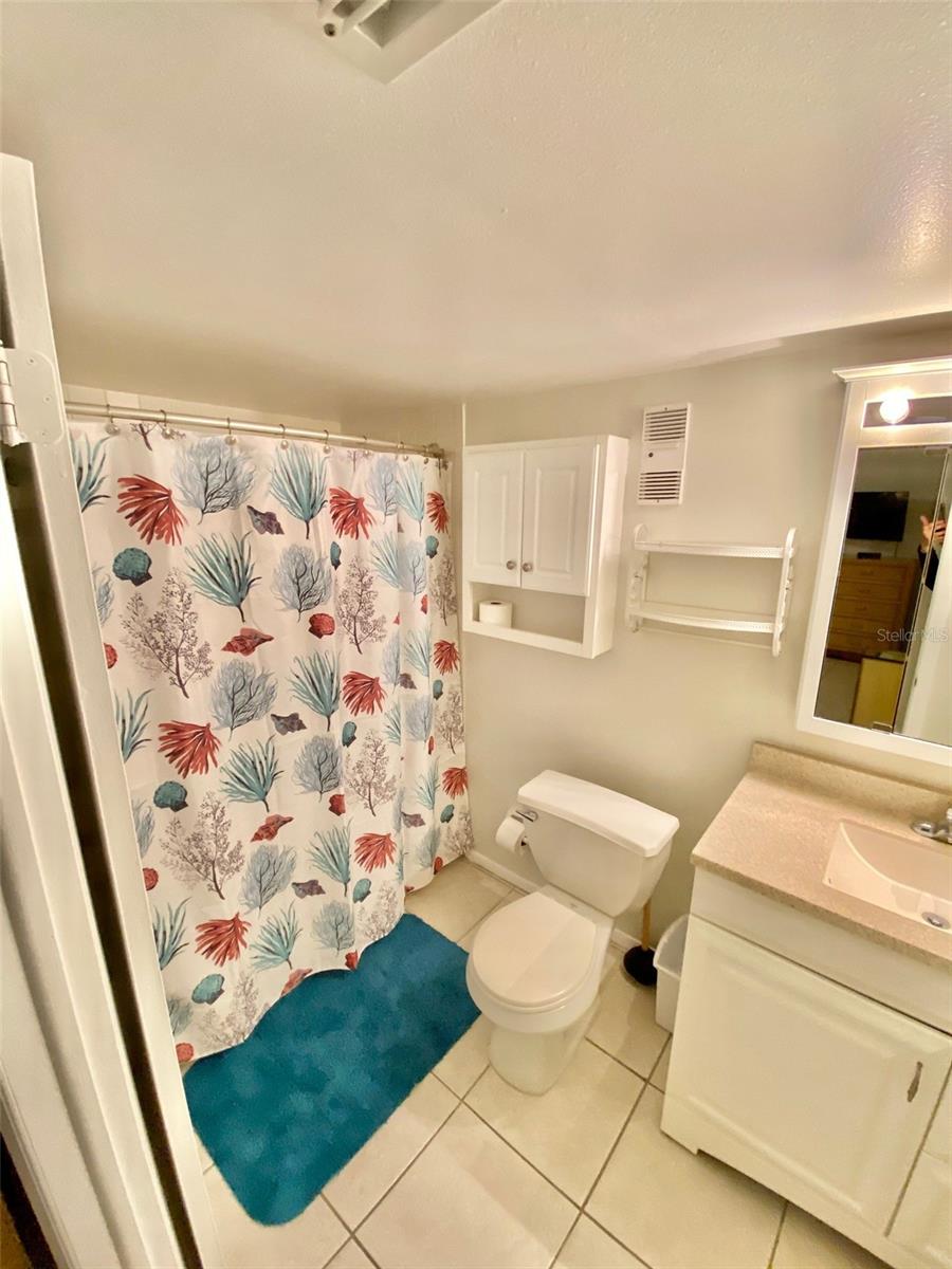 Image 19 of 27 For 8470 Gulf Boulevard 304