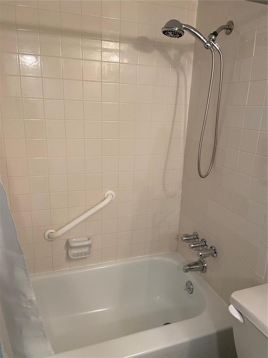 Image 25 of 27 For 8470 Gulf Boulevard 304