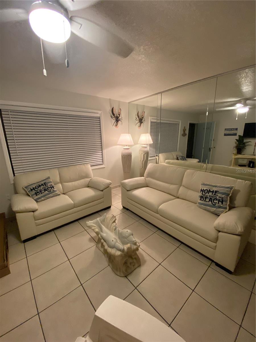 Image 6 of 27 For 8470 Gulf Boulevard 304