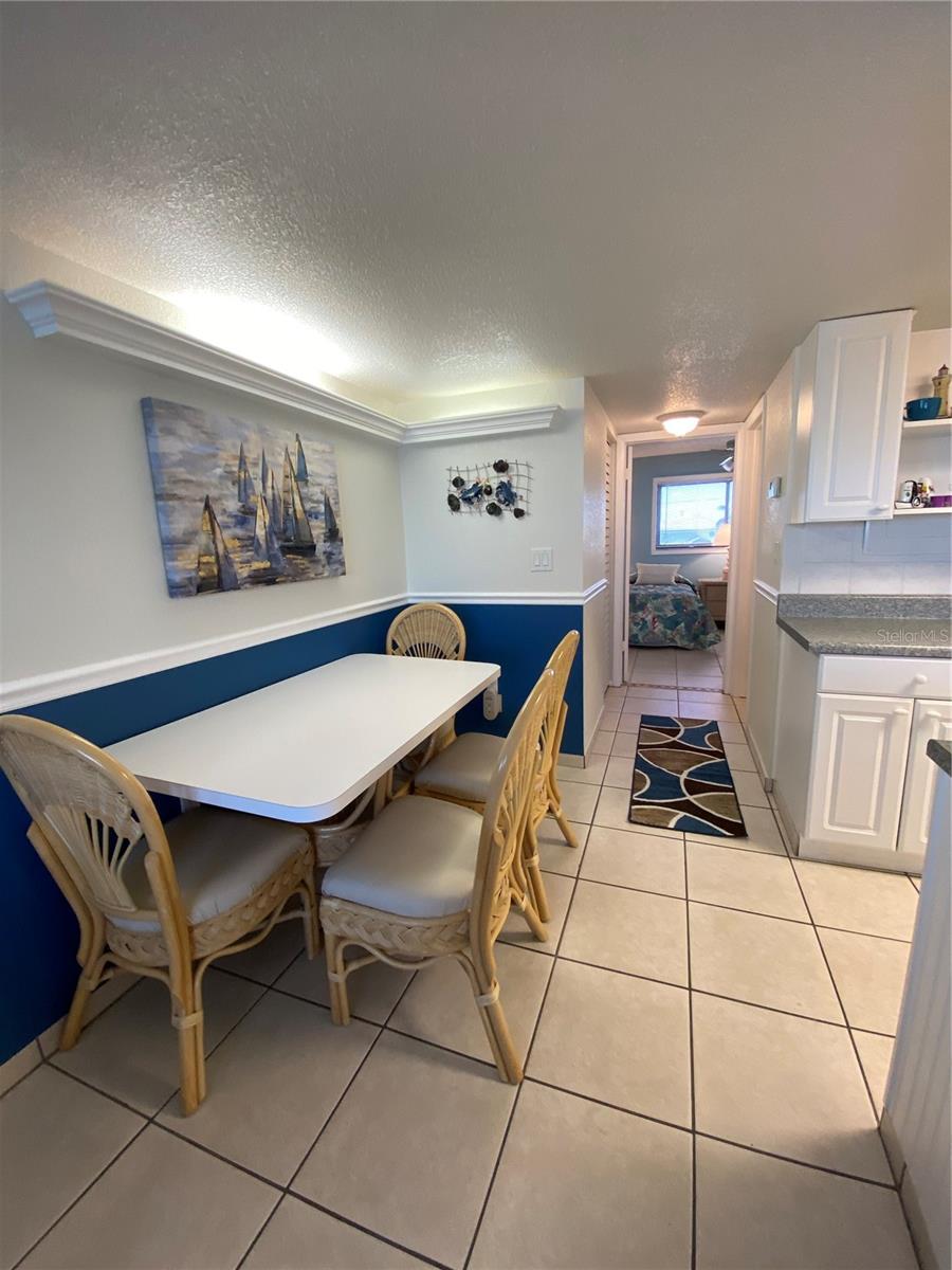 Image 8 of 27 For 8470 Gulf Boulevard 304