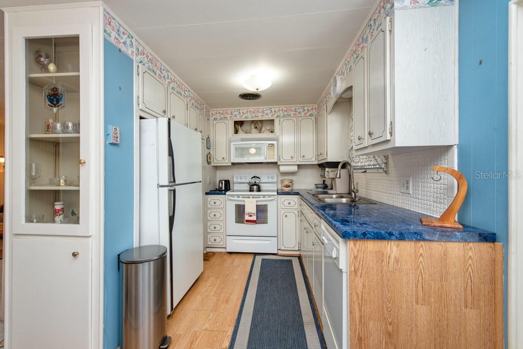 Image 6 of 34 For 7901 40th Avenue N 74