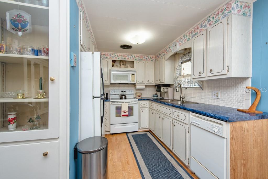 Image 7 of 34 For 7901 40th Avenue N 74