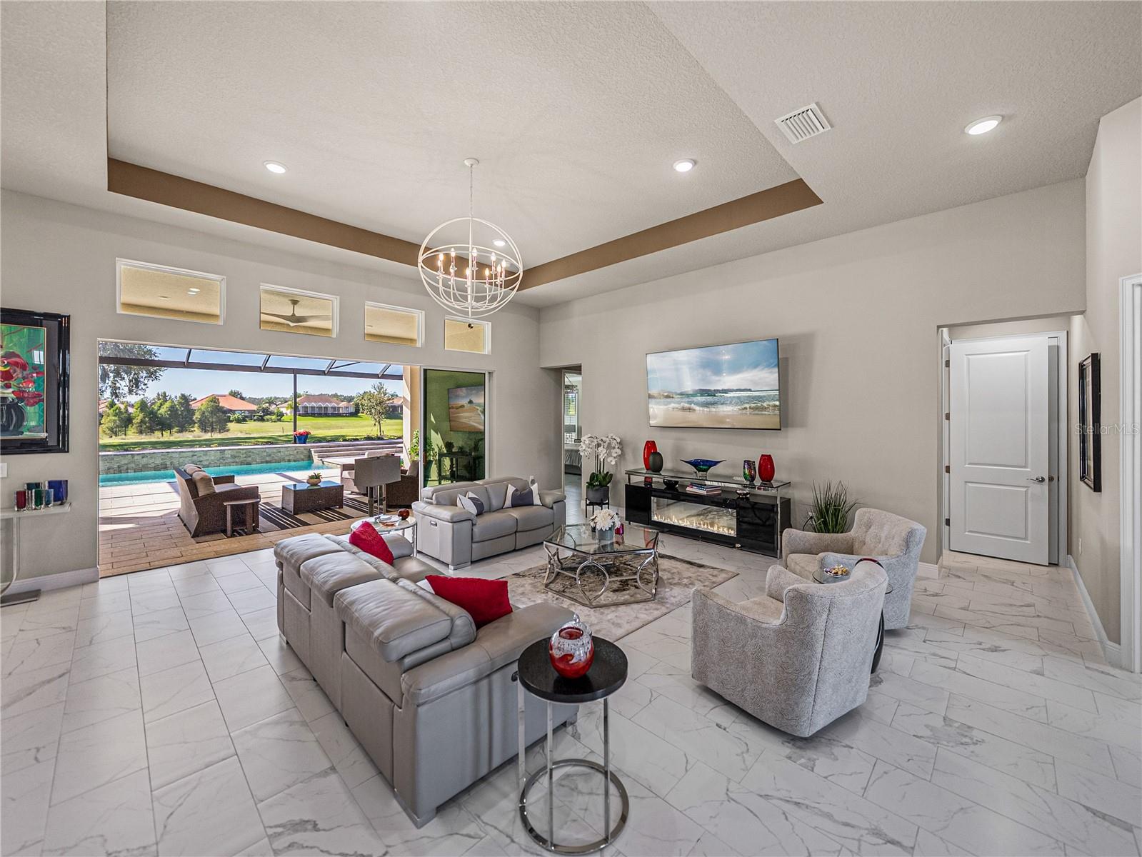 Image 14 of 84 For 13922 Carryback Drive