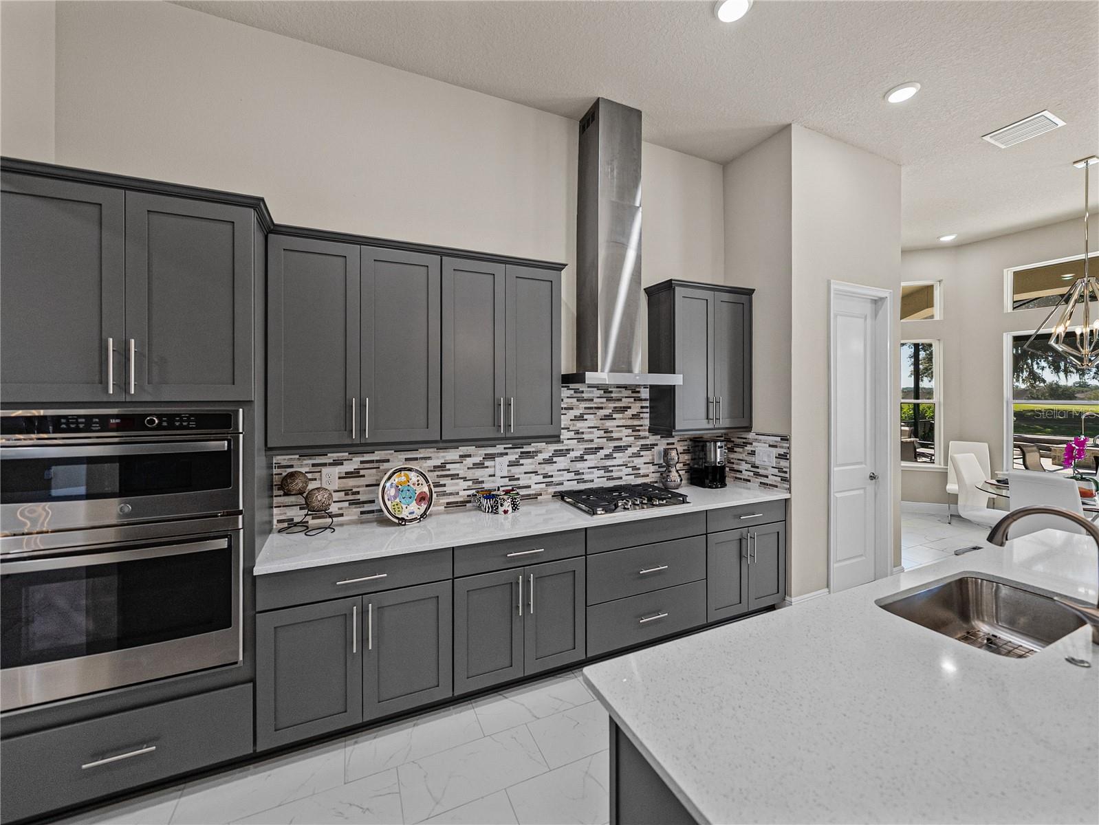 Image 21 of 84 For 13922 Carryback Drive