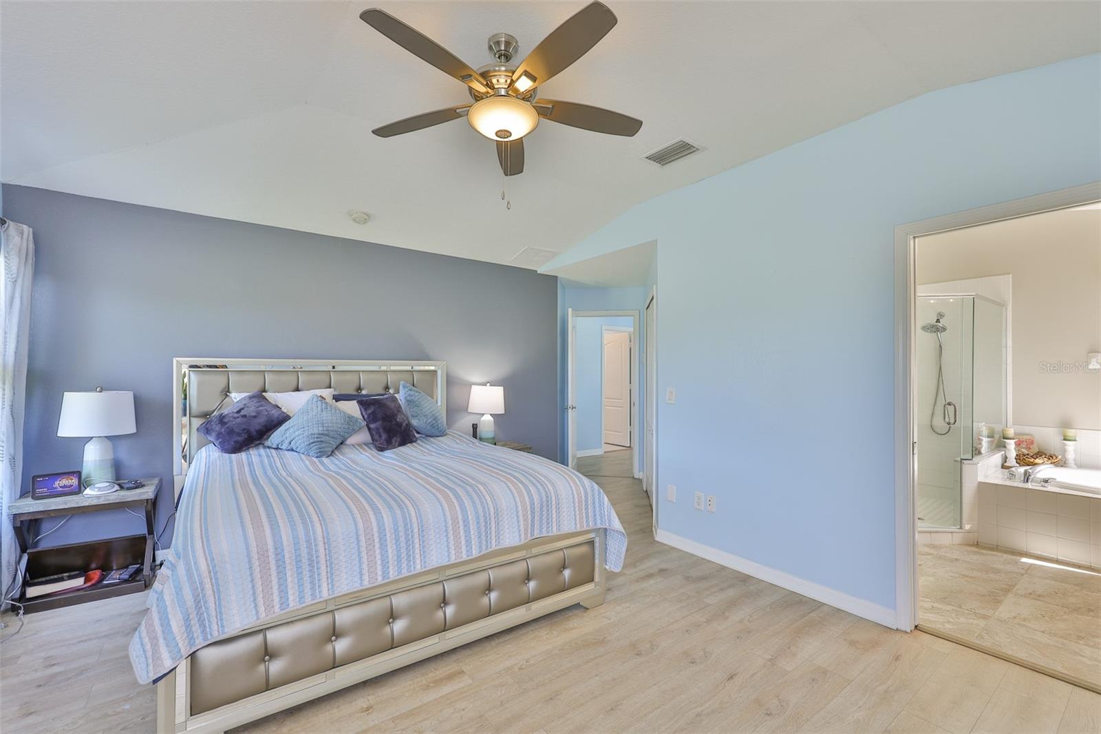 Image 31 of 36 For 7902 Carriage Pointe Drive