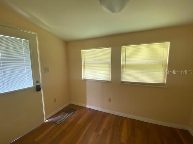 Image 4 of 5 For 702 Woodrow Wilson Street