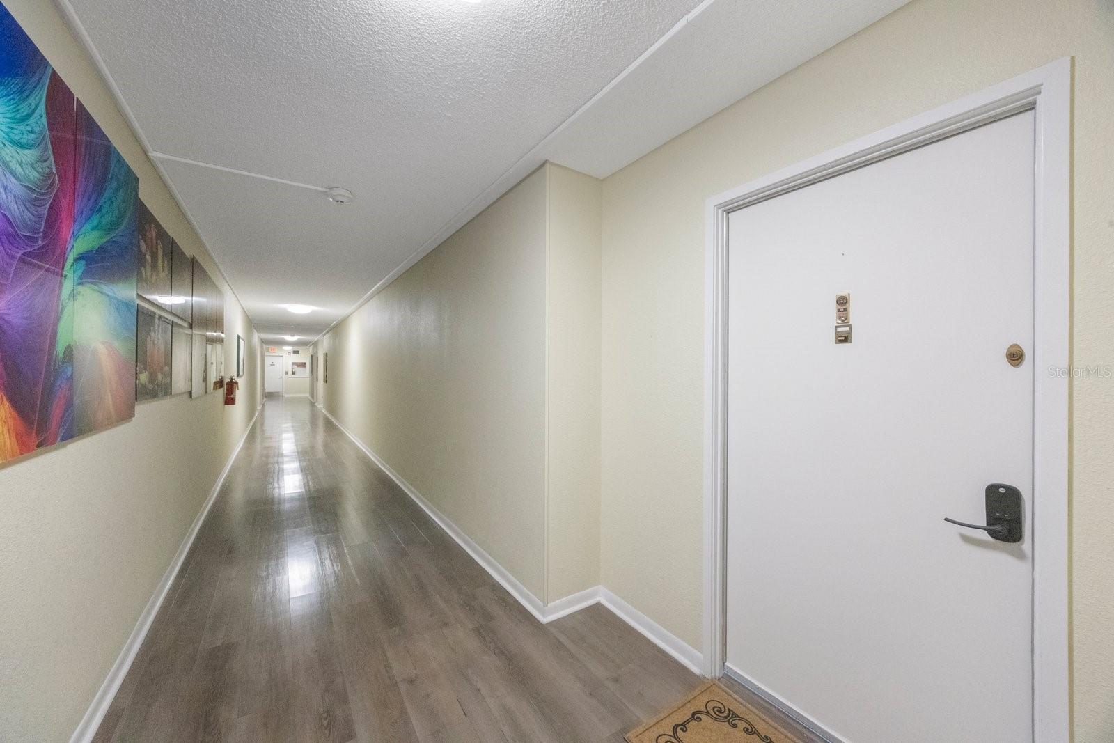 Image 2 of 38 For 7400 Sun Island Drive S 806