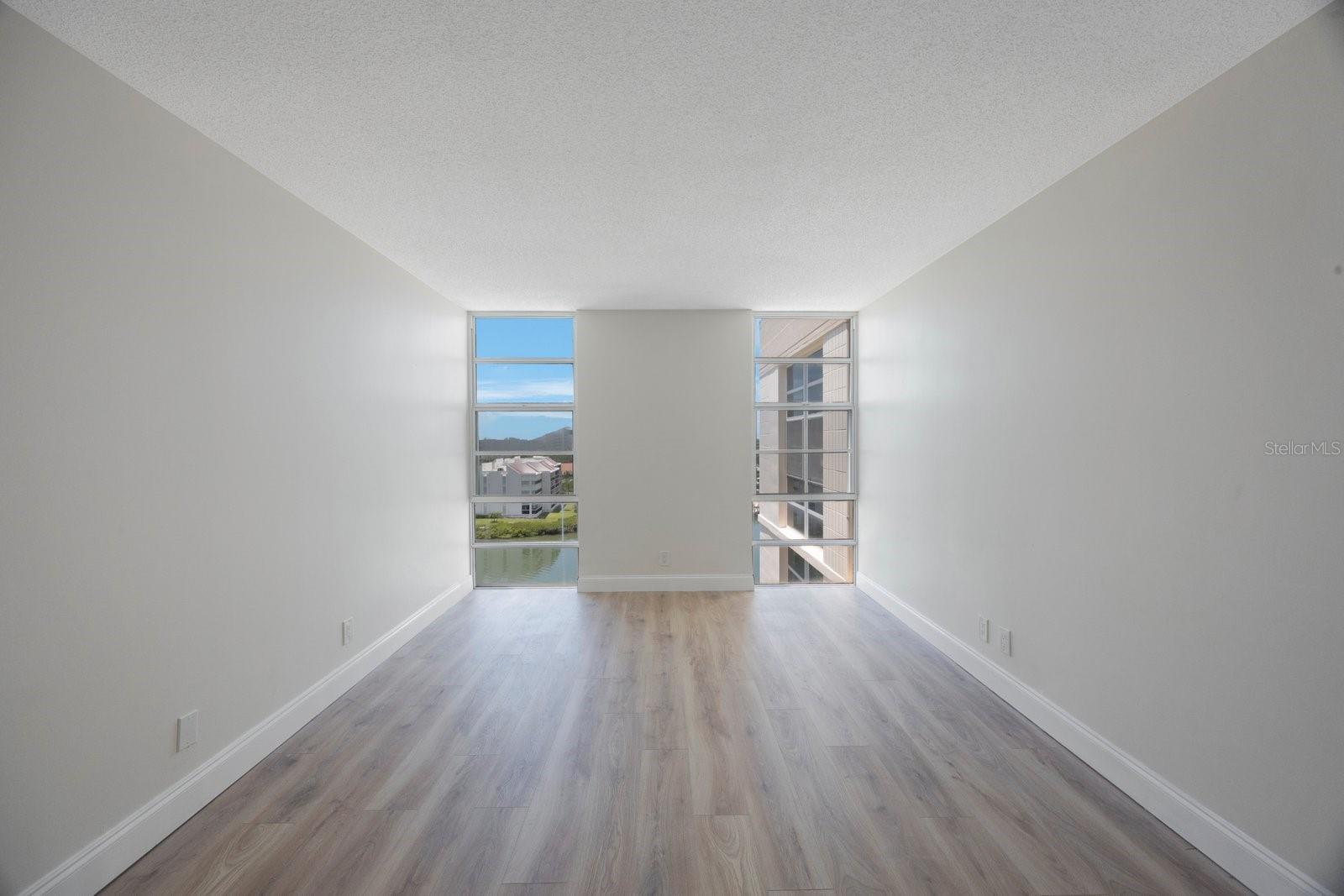 Image 26 of 38 For 7400 Sun Island Drive S 806